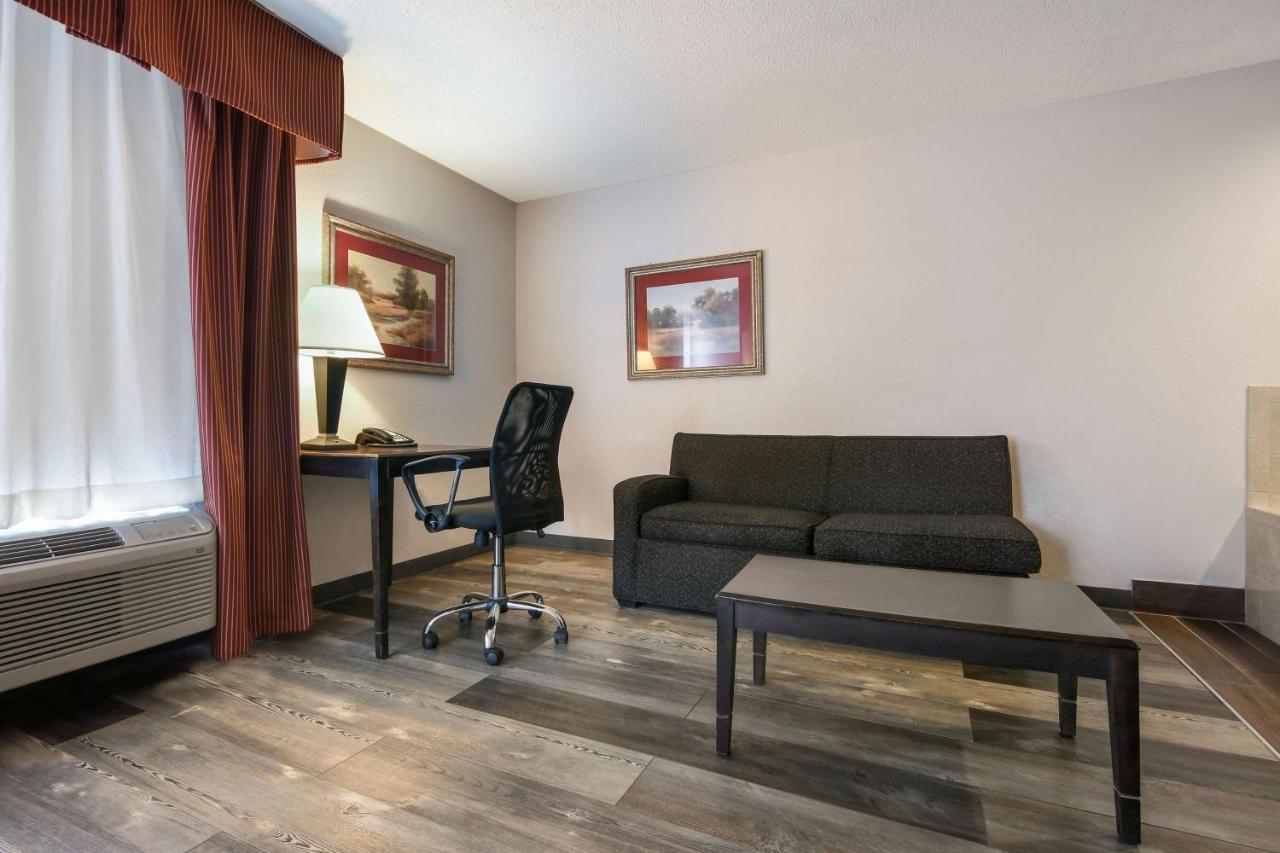 Surestay Plus Hotel Tarboro Dış mekan fotoğraf