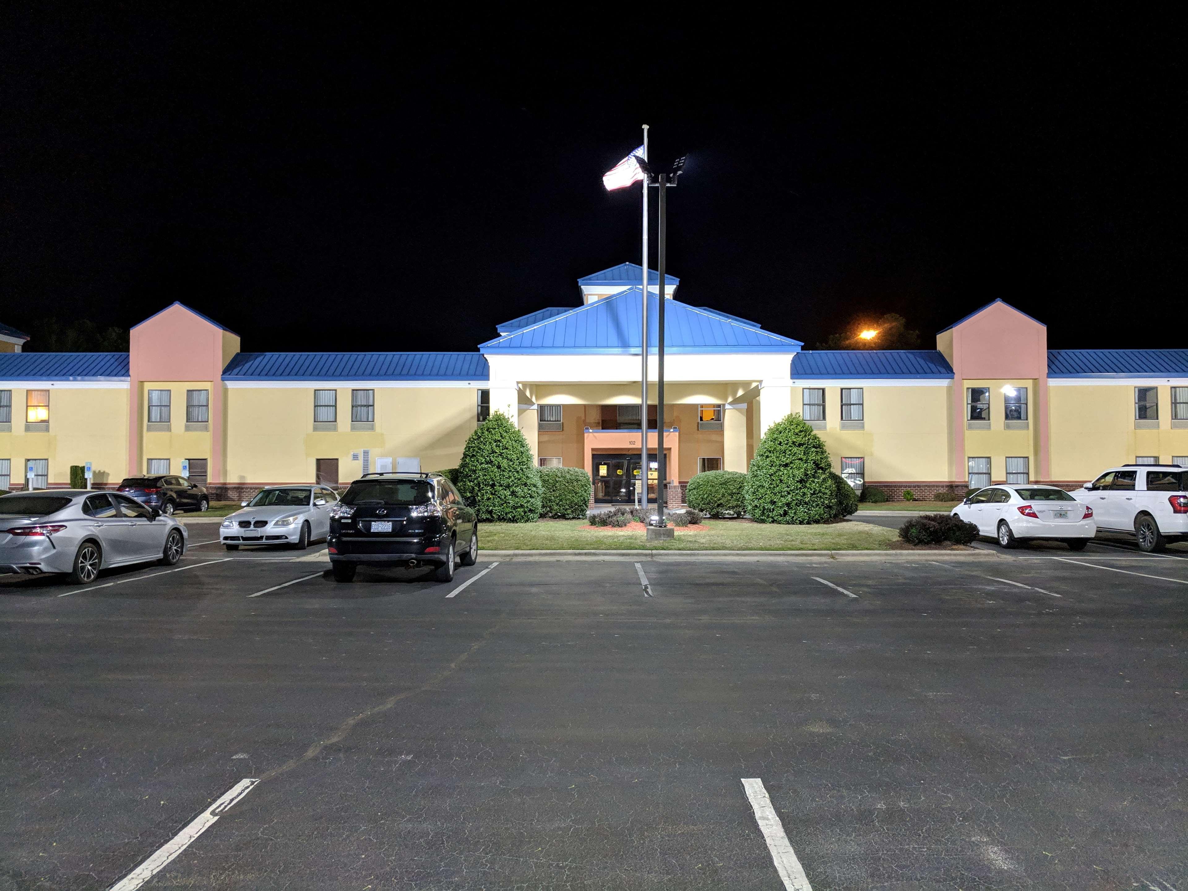 Surestay Plus Hotel Tarboro Dış mekan fotoğraf