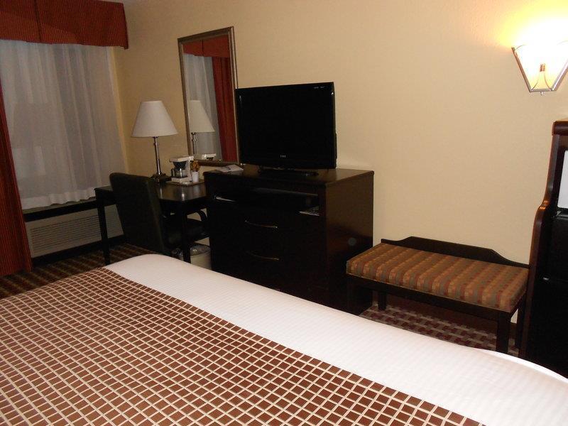 Surestay Plus Hotel Tarboro Dış mekan fotoğraf