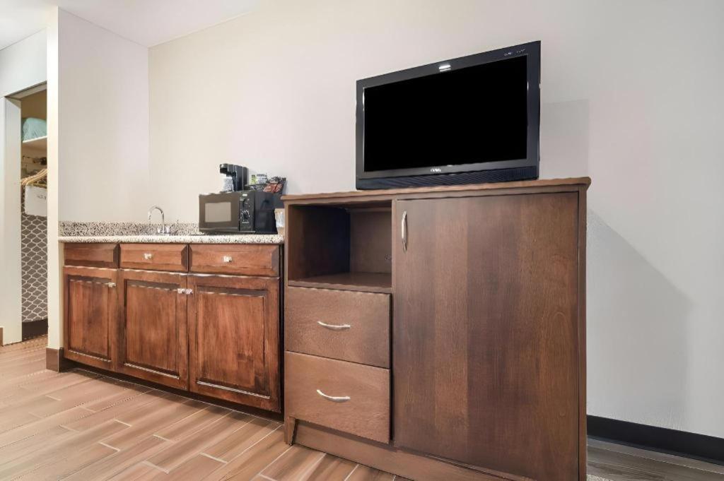 Surestay Plus Hotel Tarboro Dış mekan fotoğraf