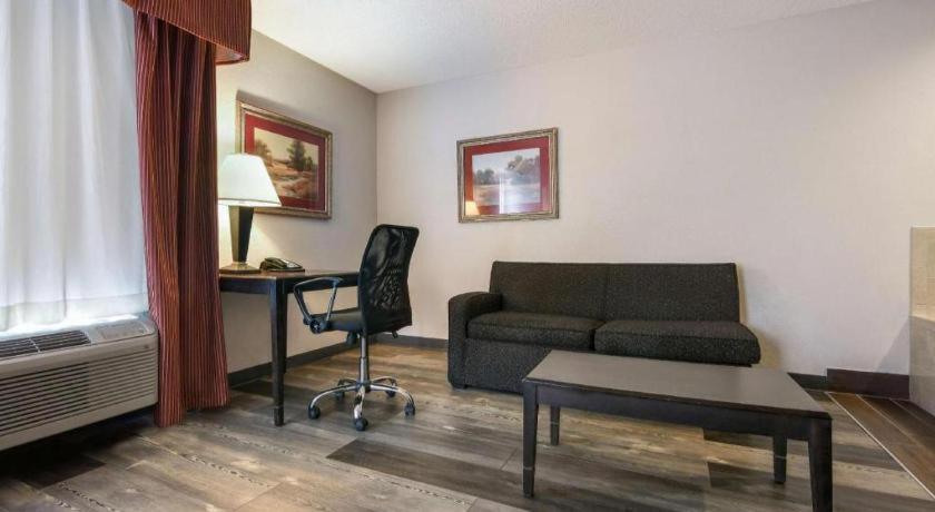 Surestay Plus Hotel Tarboro Dış mekan fotoğraf